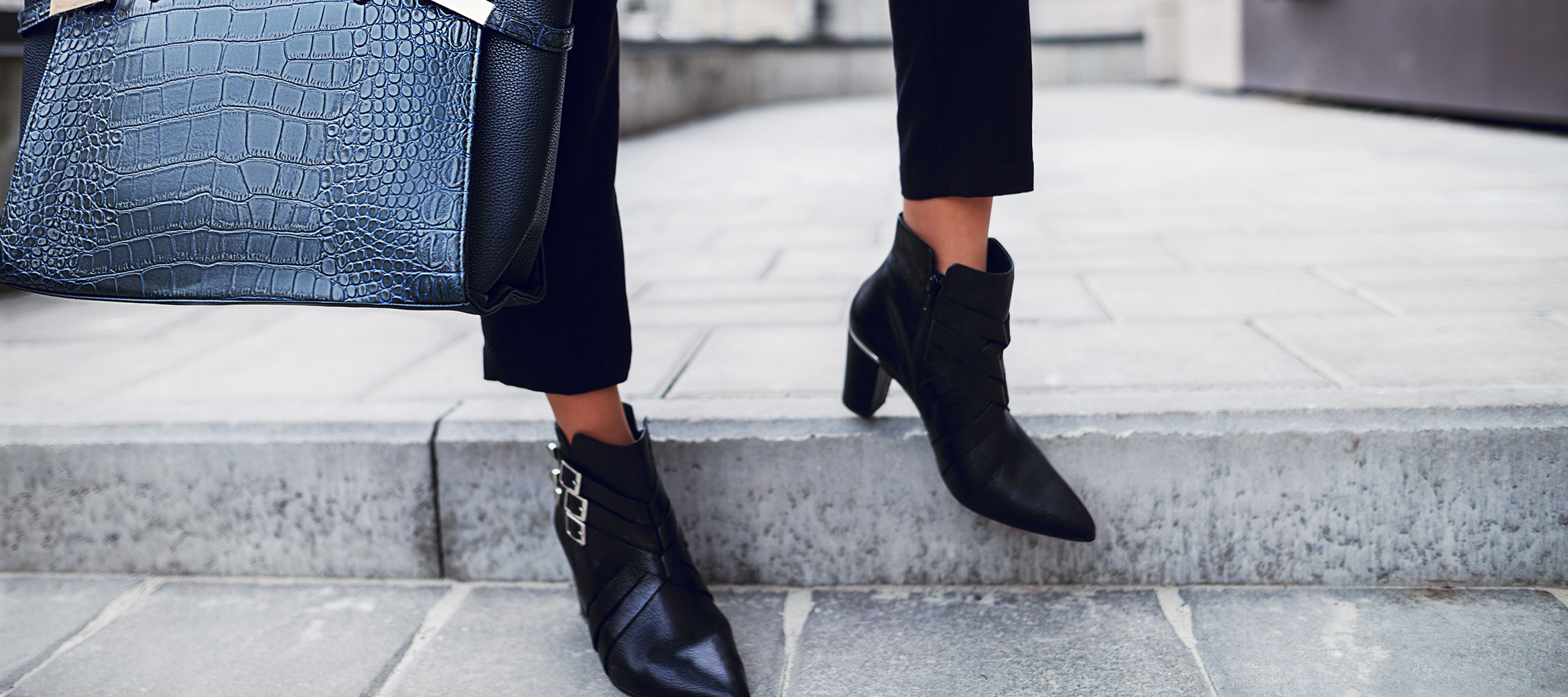 DES BOTTES A PETITS TALONS